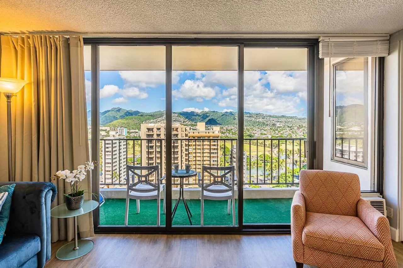 Free Parking, Pool, Sauna, Spa, Wifi, Bbq, Ac - Waikiki Banyan Honolulu
