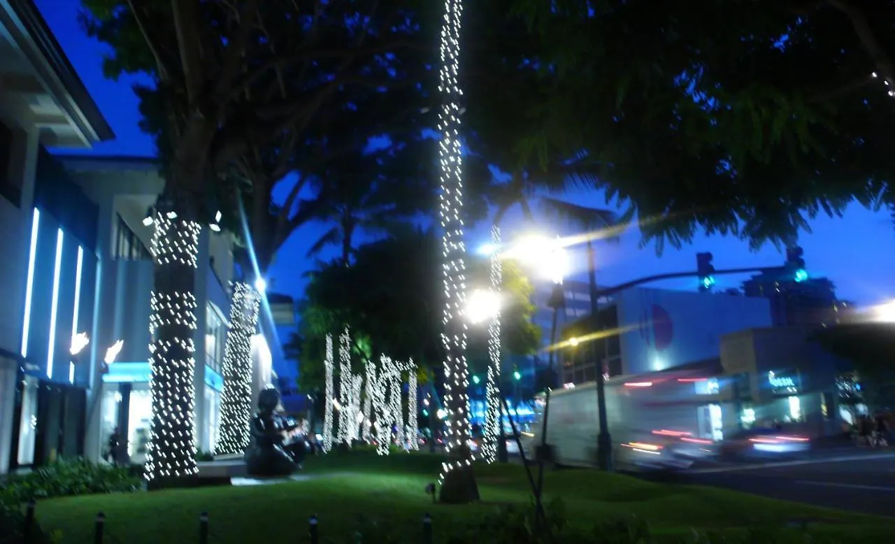 Free Parking, Pool, Sauna, Spa, Wifi, Bbq, Ac - Waikiki Banyan Honolulu