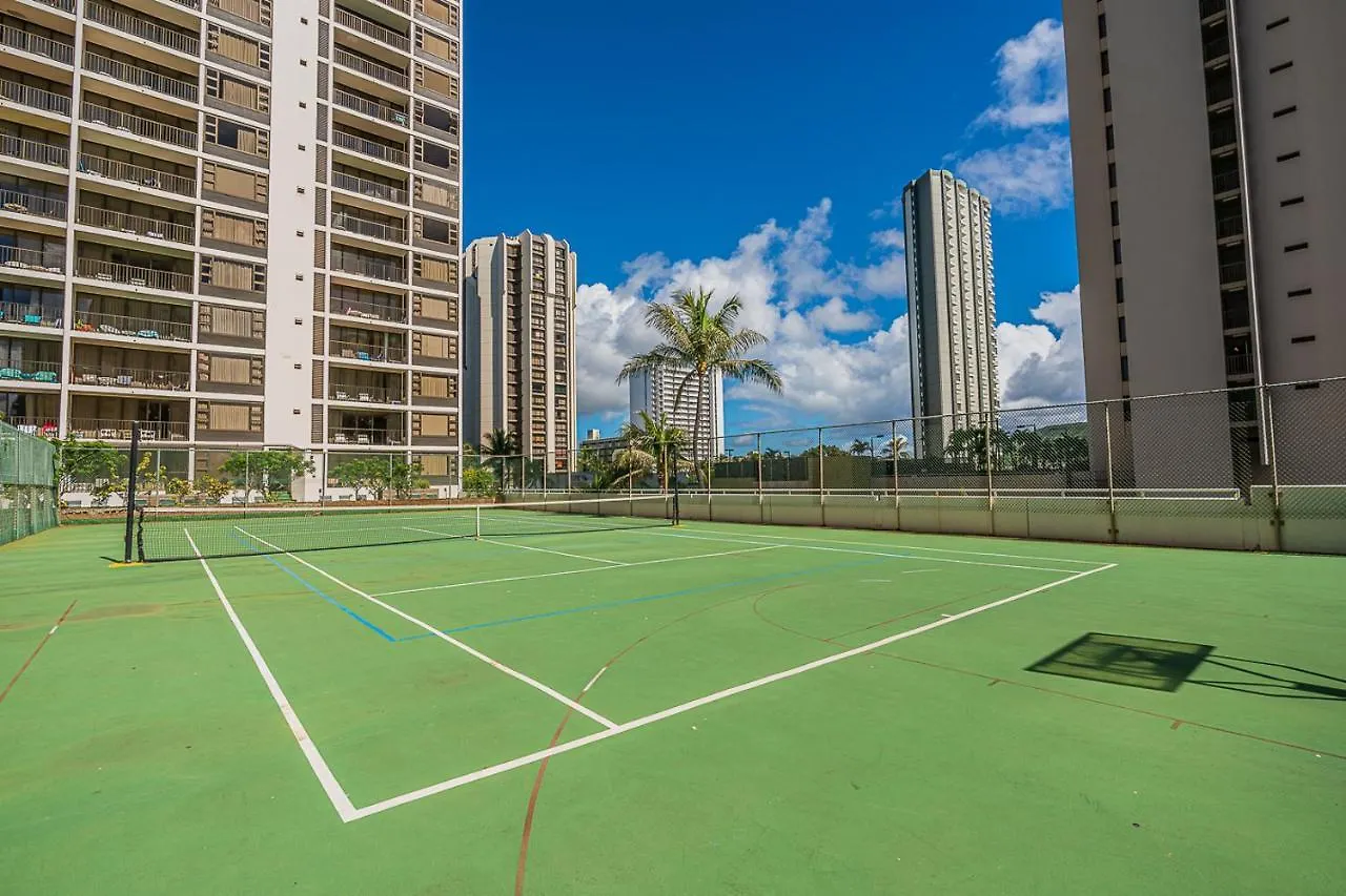 Free Parking, Pool, Sauna, Spa, Wifi, Bbq, Ac - Waikiki Banyan Honolulu Apartment