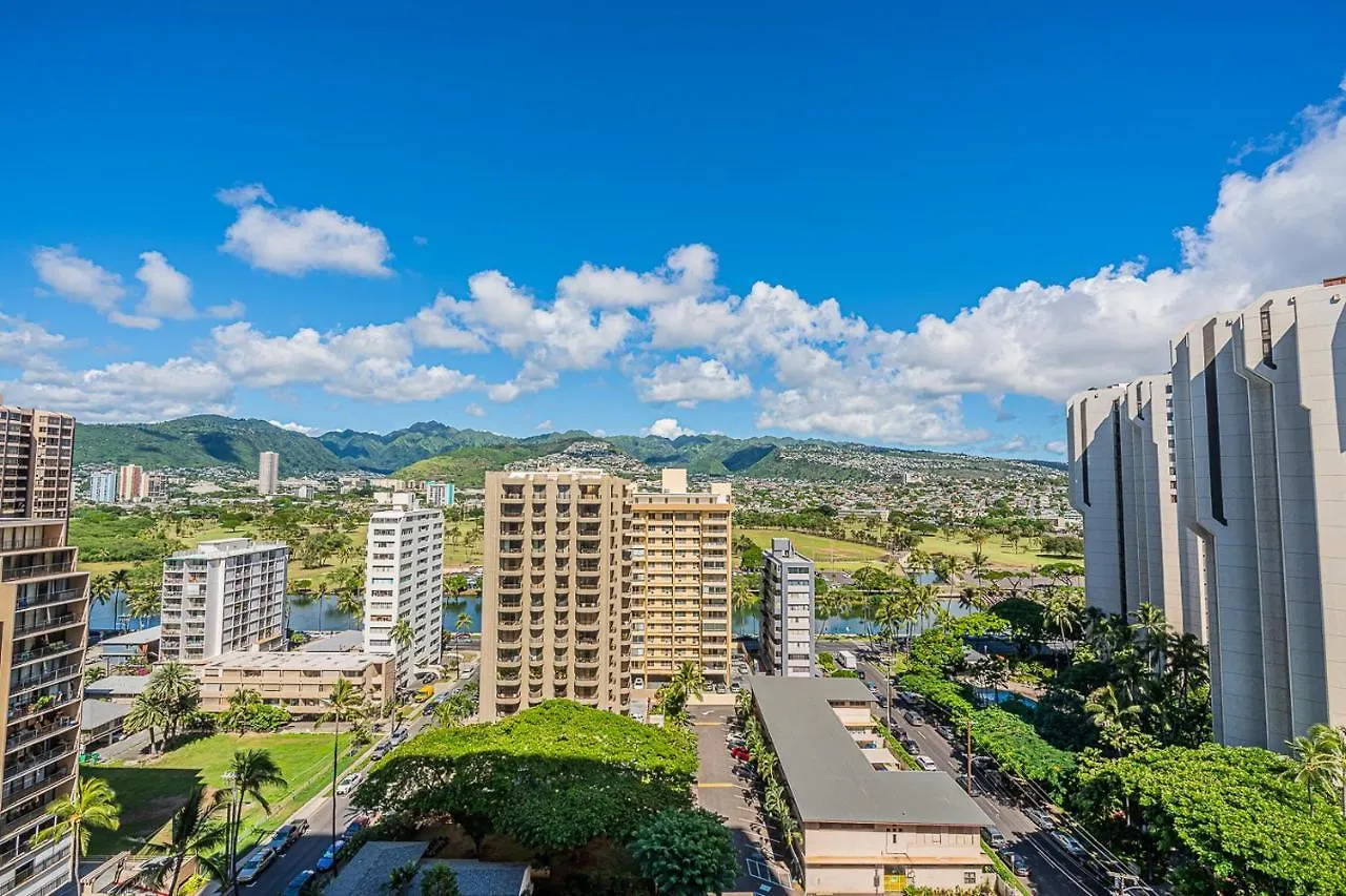 Free Parking, Pool, Sauna, Spa, Wifi, Bbq, Ac - Waikiki Banyan Honolulu ABD